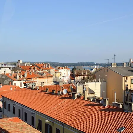 Apartment In Pula 24 דירה